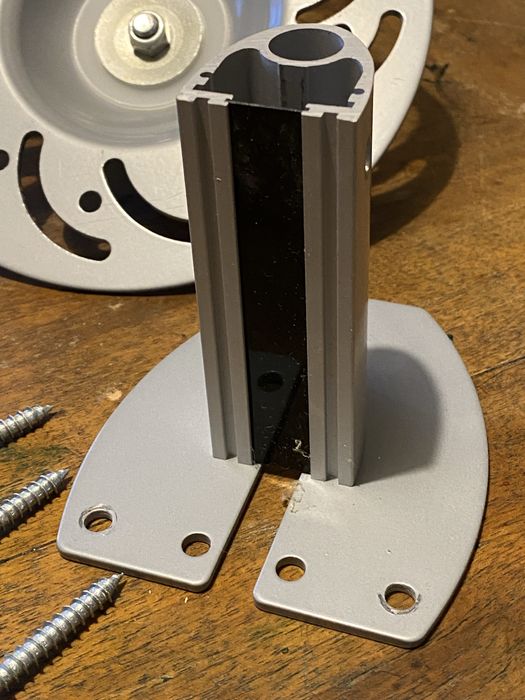 Uchwyt sufitowy do projektora