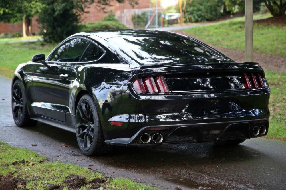 Ford Mustang GT      2016