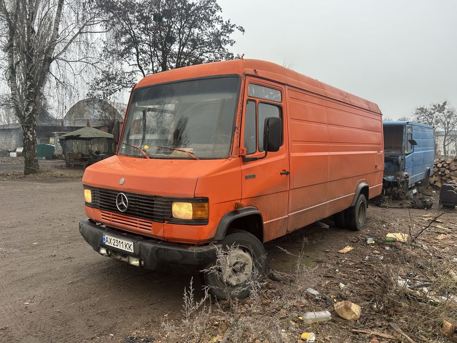 Продам кузовные детали Мерседес 609,709,711,809,811,Рекс,Варио