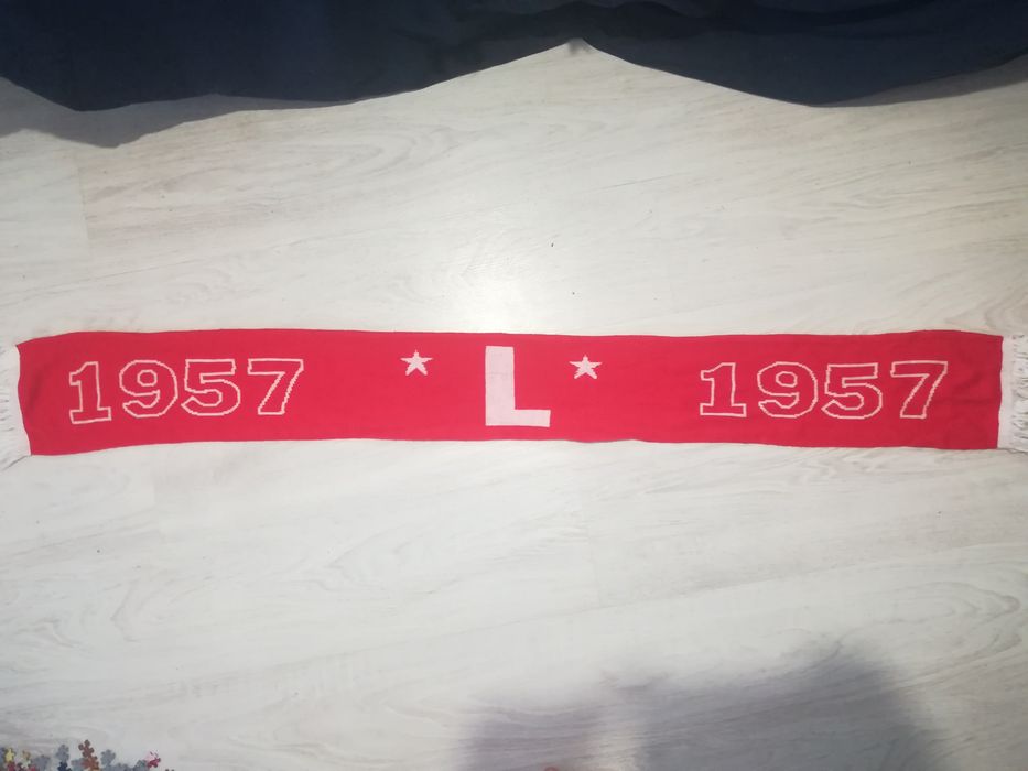 Szalik L 1957 czerwony