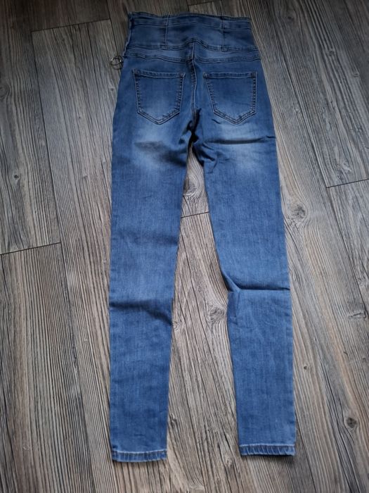 Spodnie dziewczęce jeansowe roz 36