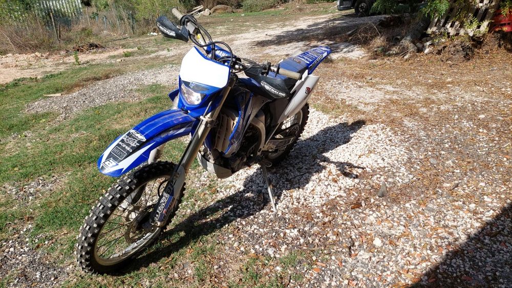 Yamaha WR 250 F matrículada