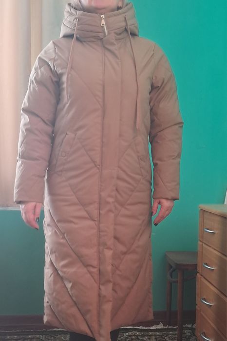 Пальто- пуховик. Розмір М