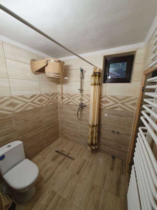 Здається 2-х поверховий будиночок у Синяку