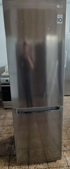 Frigorífico LG cinzentado