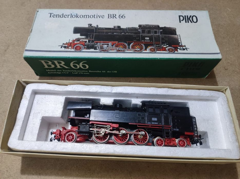 Lokomotywa kolekcjonerska parowóz H0 Piko sprawna stan bdb