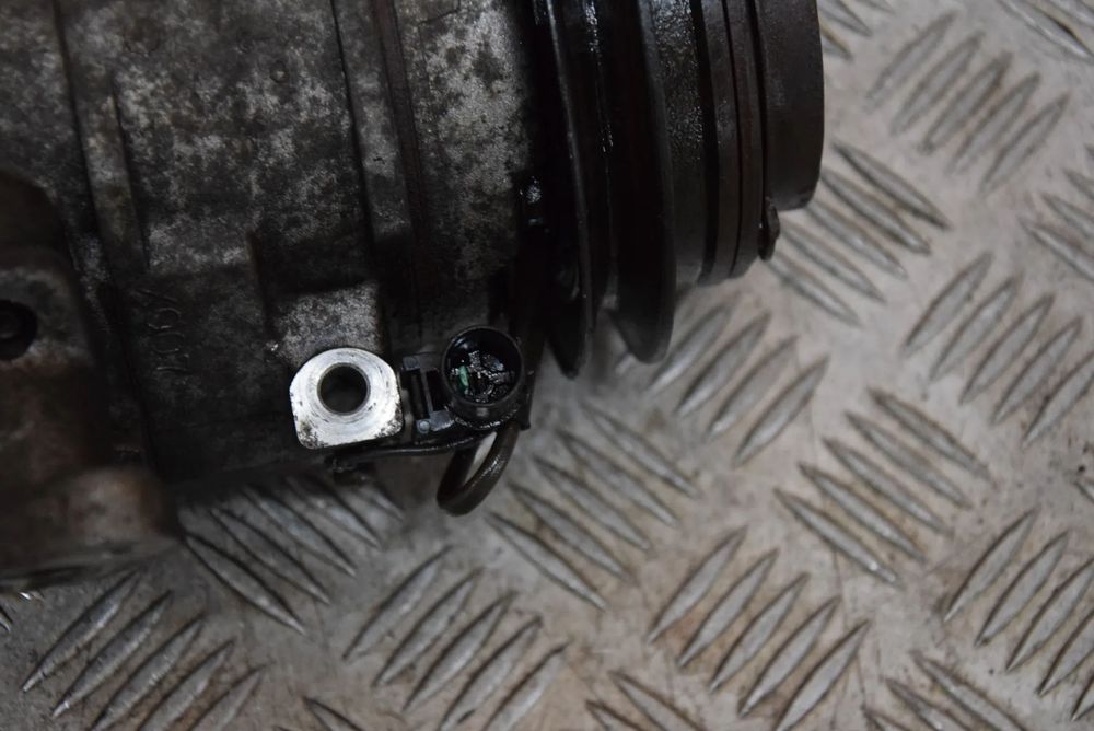 MITSUBISHI PAJERO III 3.2 DID SPRĘŻARKA KLIMATYZACJI 447300-8671