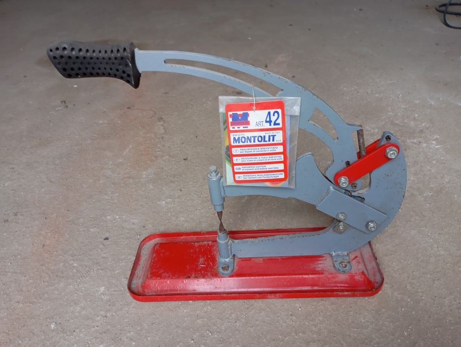 Maquina de estalar telha