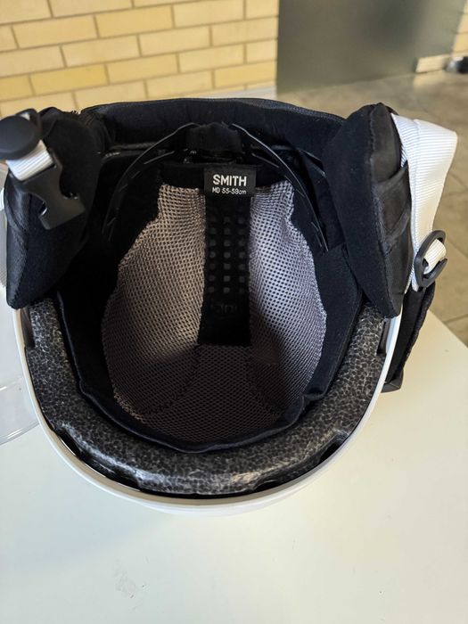 Шлем Smith Holt почти Новый Размер М