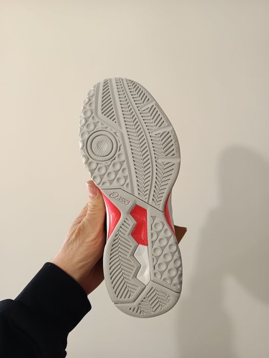 Buty sportowe Asics task 2