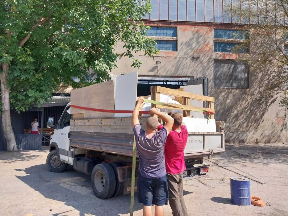 Грузчики Одесса .Услуги грузчиков.  переезд офис квартира,вантажники.