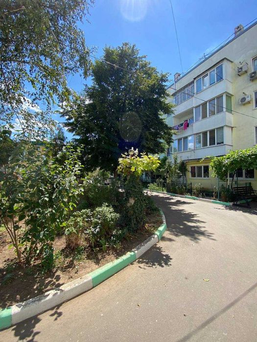 1-кімнатна квартира в самому центрі Авангарду — вул. Центральна!