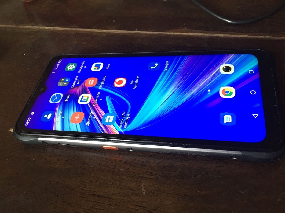 Продам противоударный смартфон Bison x10g nfc