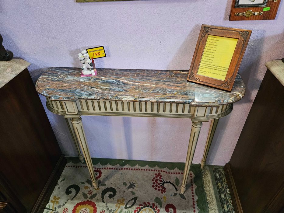 Consola em madeira e pedra - Bom estado geral