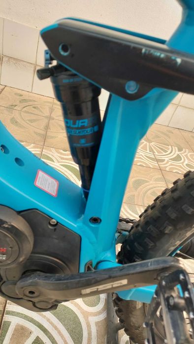 Bicicleta elétrica Cube STEREO HYBRID 140
Pro 500 27.5