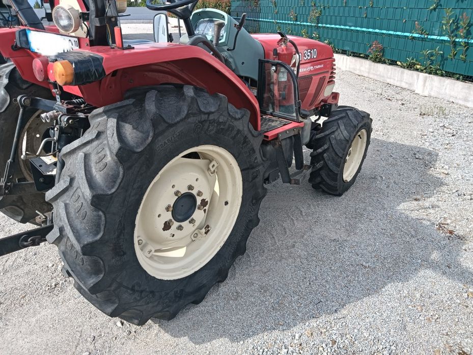 Trator 4x4 de 35cv, c/ Inversor Ano 2010