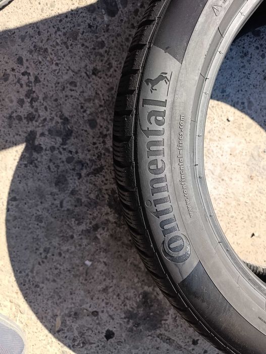 Шини зимові 235-50-20 Continental з Німечини