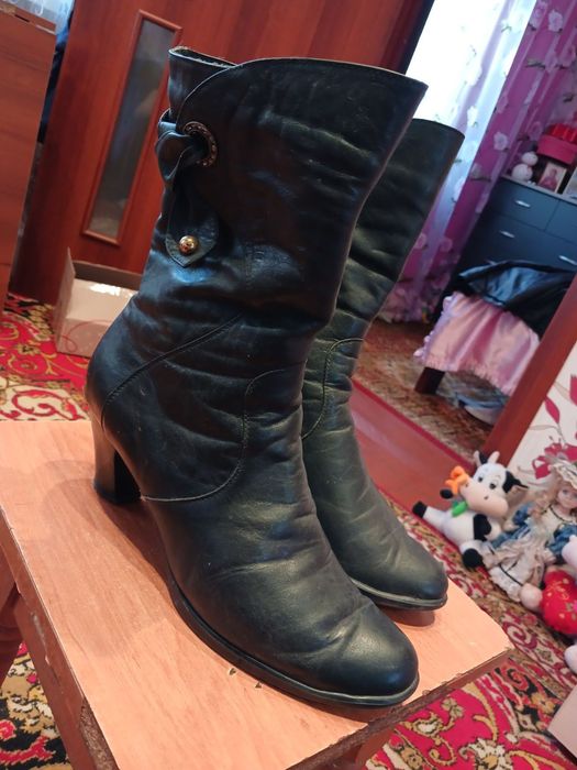 Полуботінки жіночі