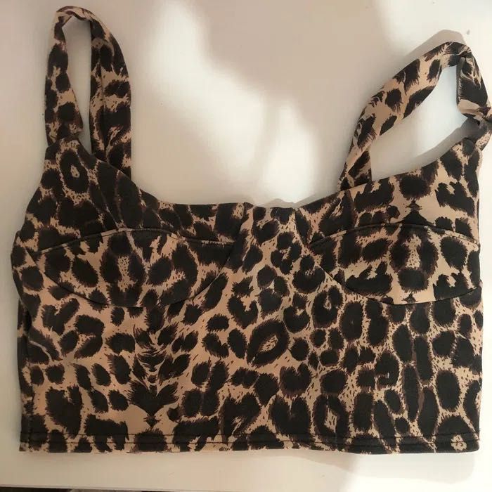 Новый леопардовый фирменный топ