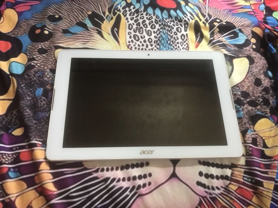 Acer Iconia 10, B3-A20. 16GB. Экран 10 дюймов. Отличный
