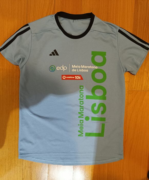 T-shirts de corrida usadas