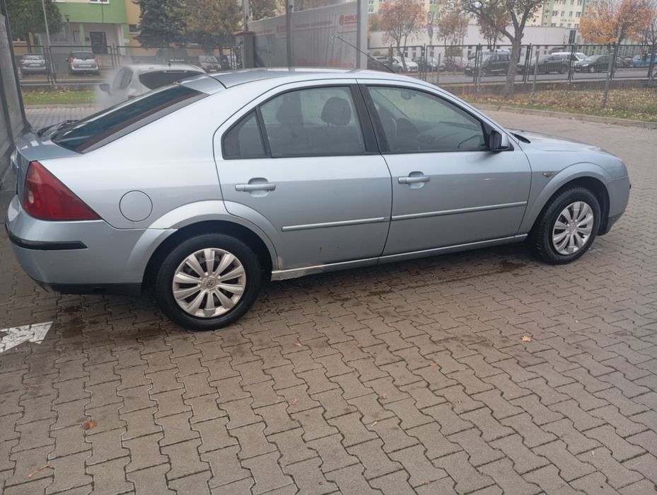 Ford Mondeo mk3. 1.8LPG   2005r