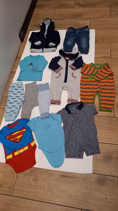 Paka dla chłopca.Rozmiar 62-68(11 sztuk)