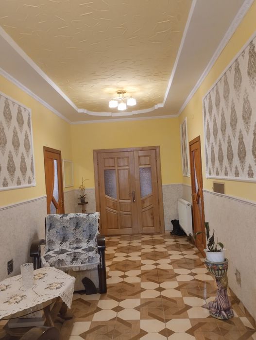 Продам гарний добротний будинок