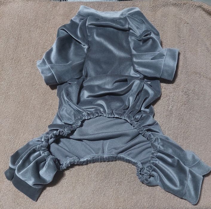 Велюровий комбінезон на песика