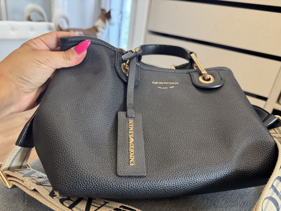 Mala preta Emporio Armani