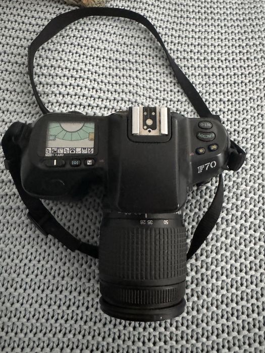 Maquina analogica Nikon F-70