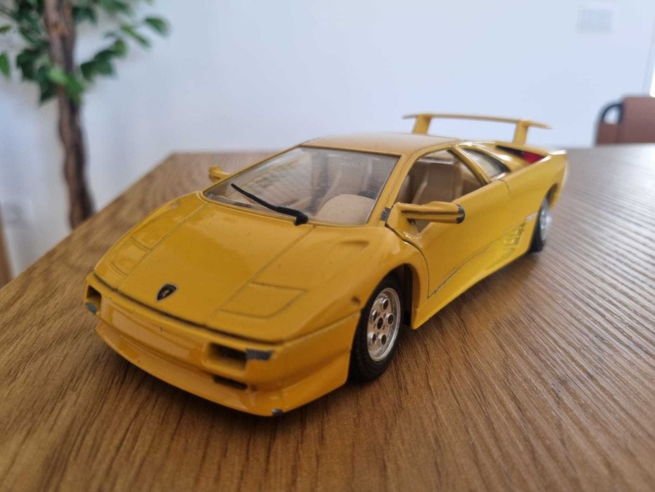 Miniatura Lamborghini Diablo 1/24