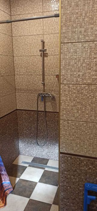 Частина вілли з окремим входом та вигодами