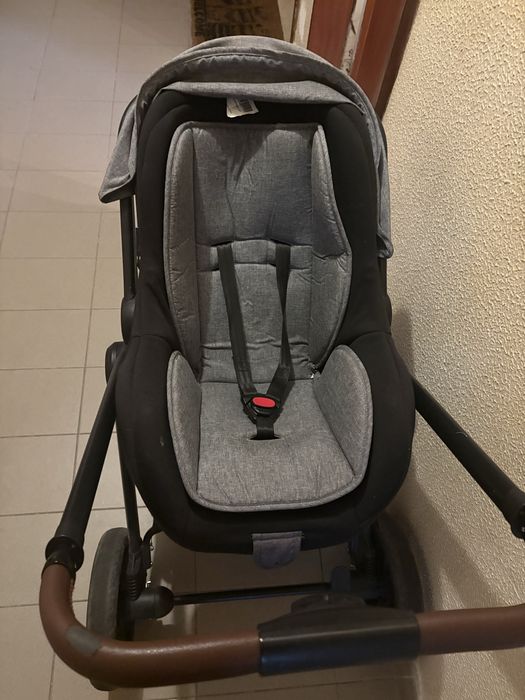 Bonny baby pram comfortable and clean