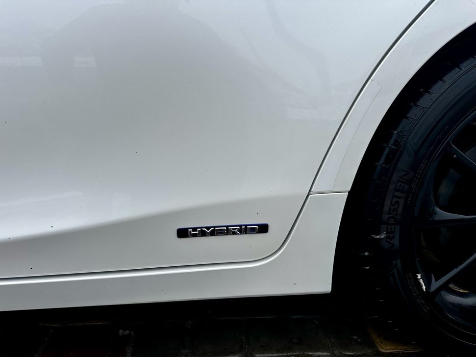 Лексус гибрид ст200