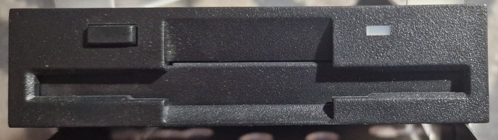 Drive disquete Nec & Placa Gráfica Evga & Asus