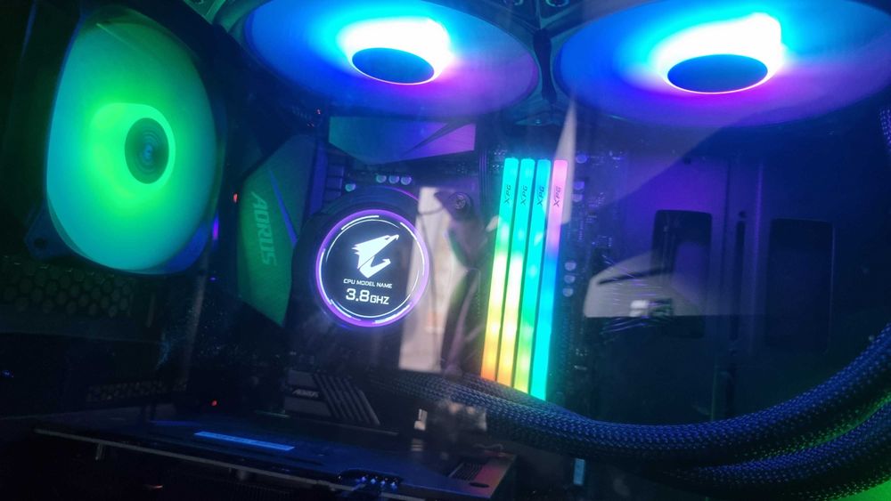 Komputer MAD DOG PBG AORUS301-A02WR32