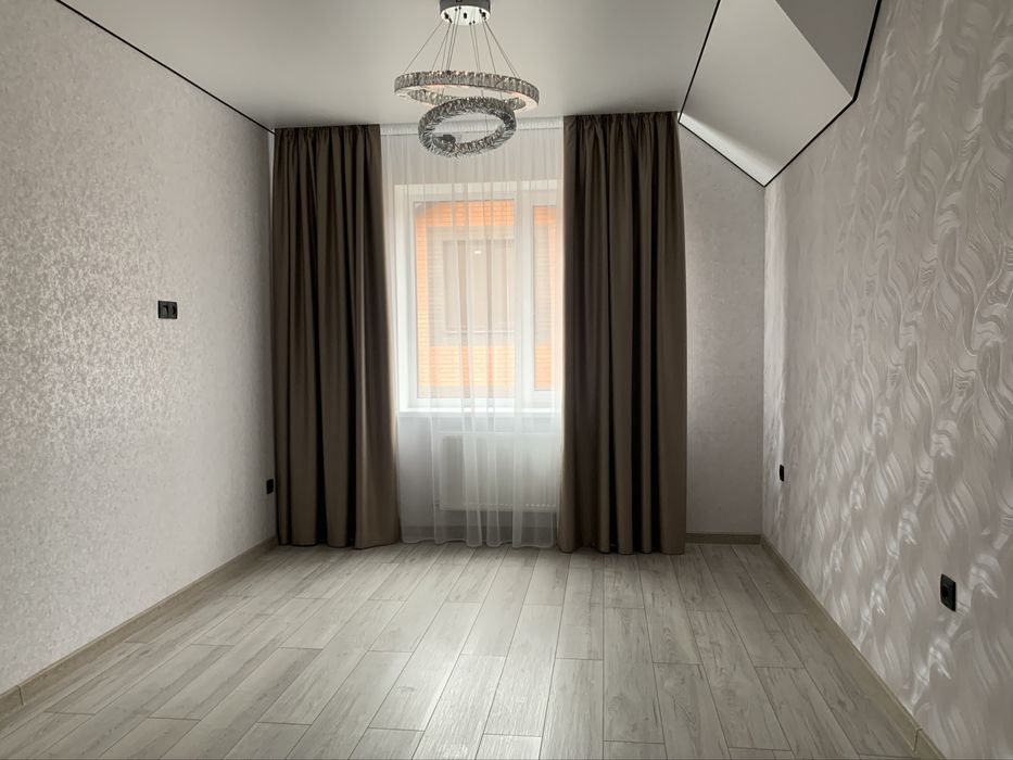 Продаж дуплекса з новим ремонтом, без комісіі, пров.Світлий, Перемичка