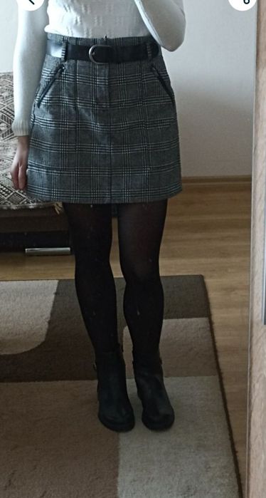 Spódnica mini w kratę Sinsay L