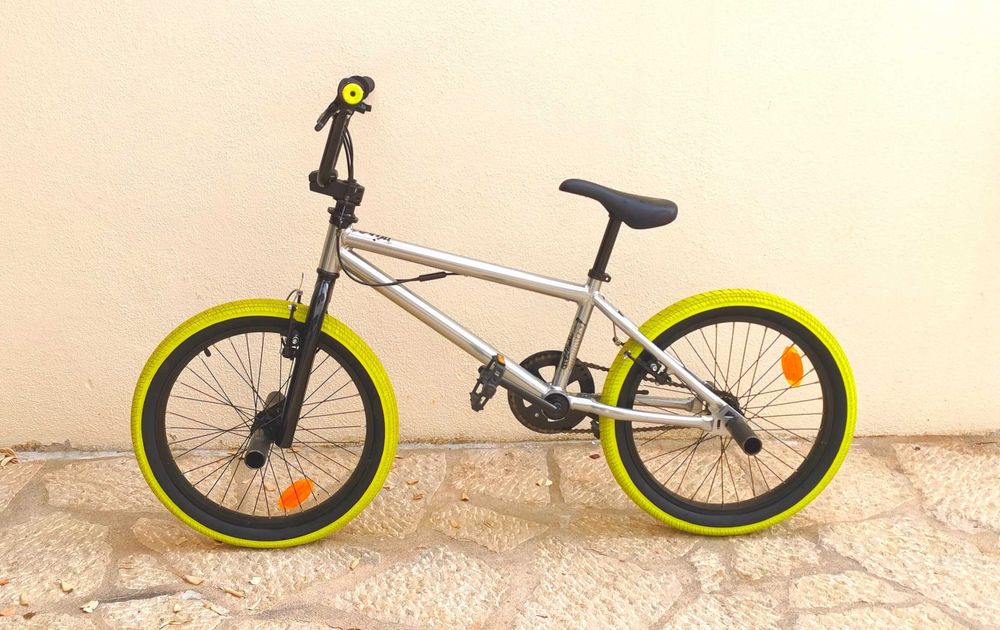 Bicicleta BMX Wipe 520 Cromada (20") Preço Negociável