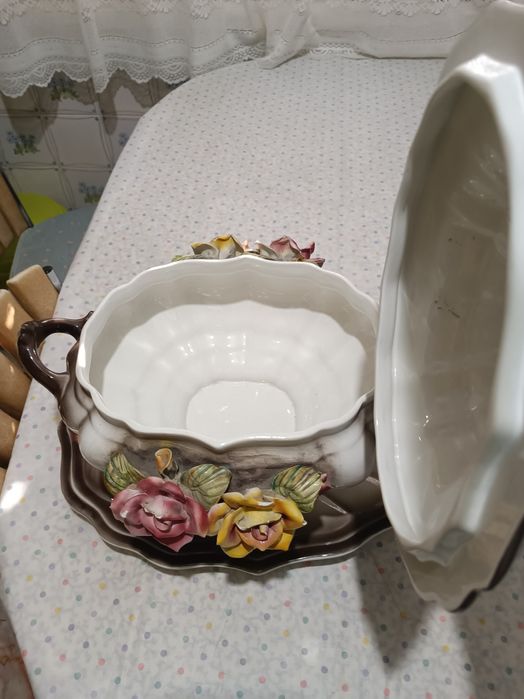 Terrina da marca Alcobaça antiga