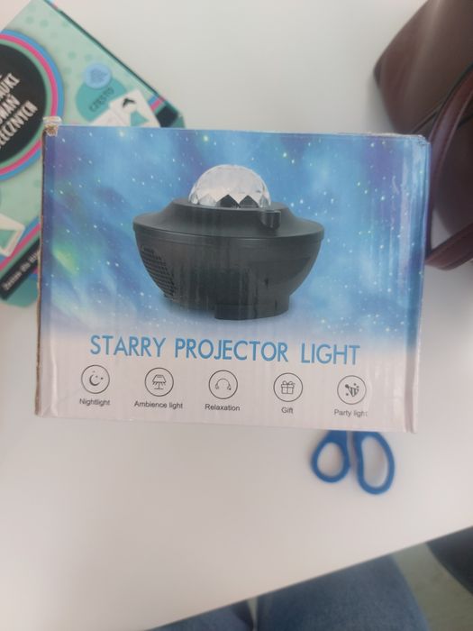 Projektor gwiazd lampka bluetooth z głośnikiem