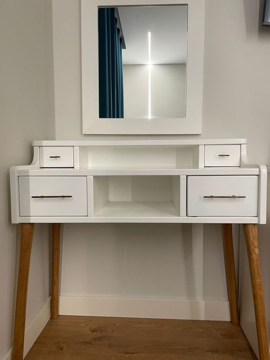 Toucador e espelho lacado branco