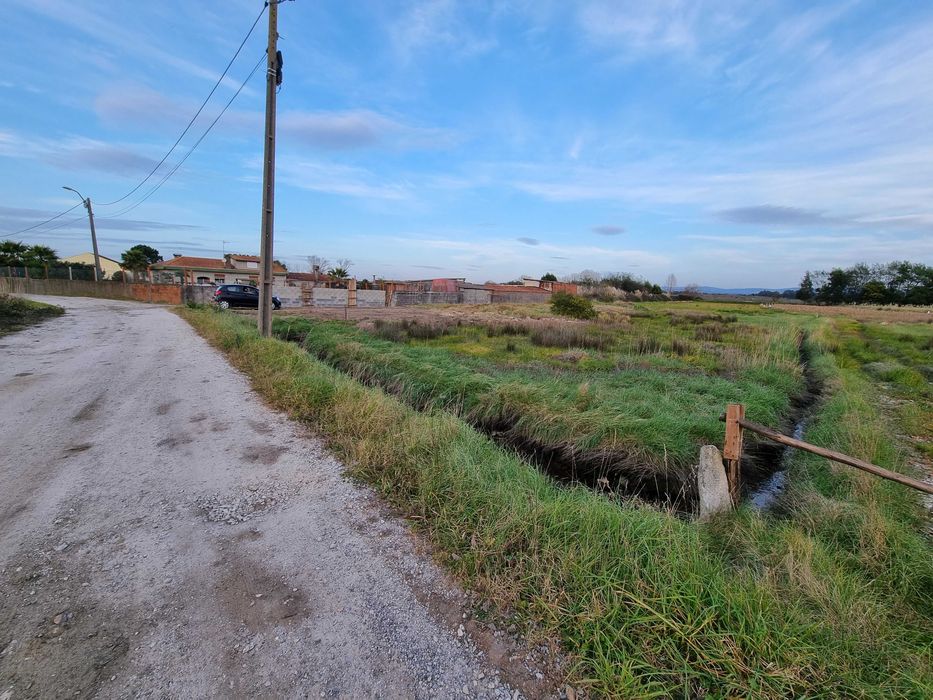 Terreno no Cais da Ribeira de Ovar