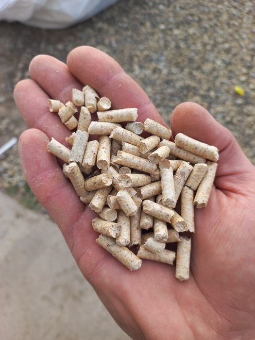 Пелети,гранули,pellets,мішки по 15 кг.14000грн тонна.
