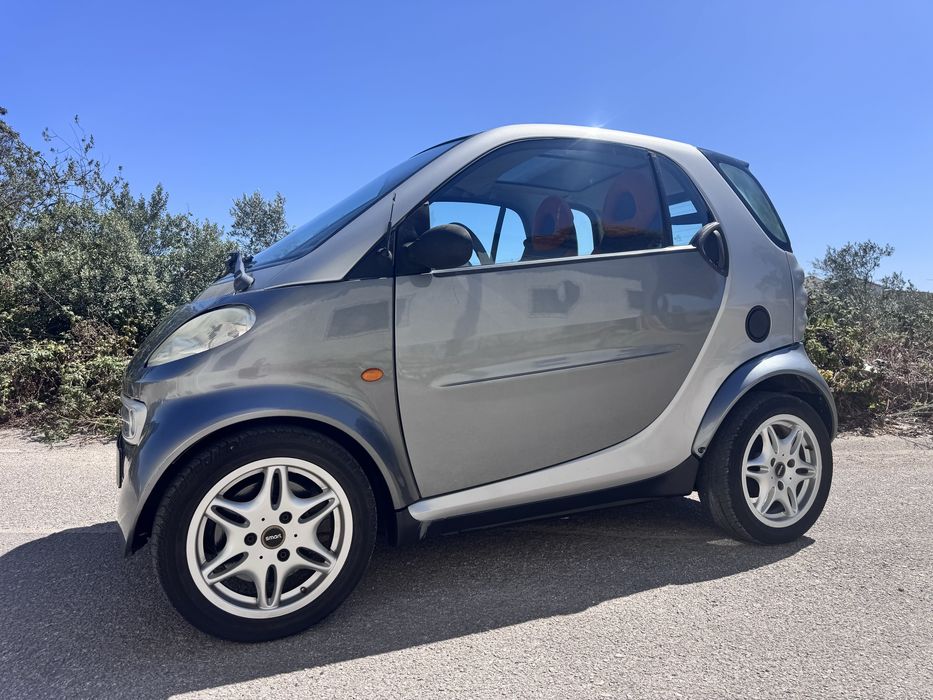 SMART FORTWO 0.7 gasilina automatico poucos km
