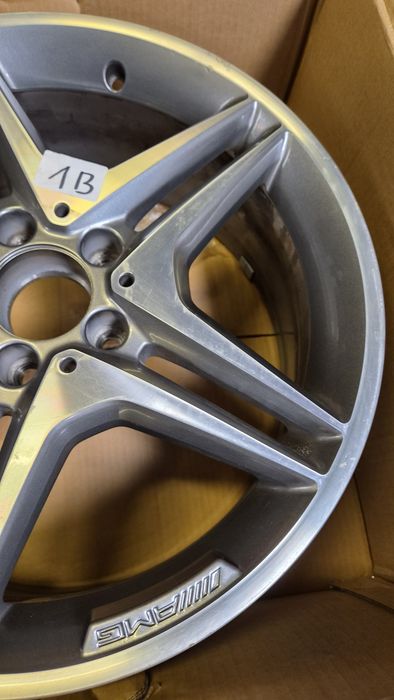 Felga aluminiowa OE Mercedes A1764010100 AMG 5x112 7,5jx18 ET42,5