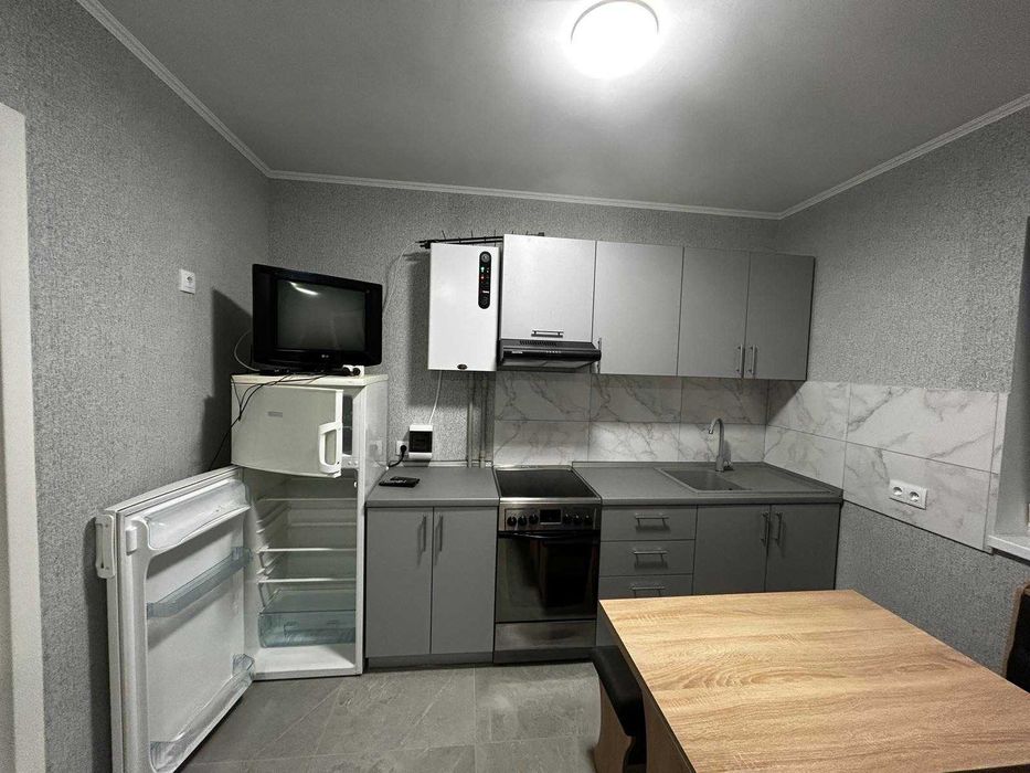 Здам 2 кімнатну квартиру євроремонт Жуляни торг