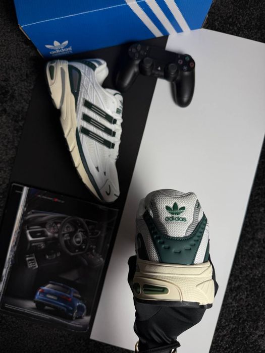 Чоловічі кросівки адідас Adidas Adistar Cushion White Green Beige [41-46]