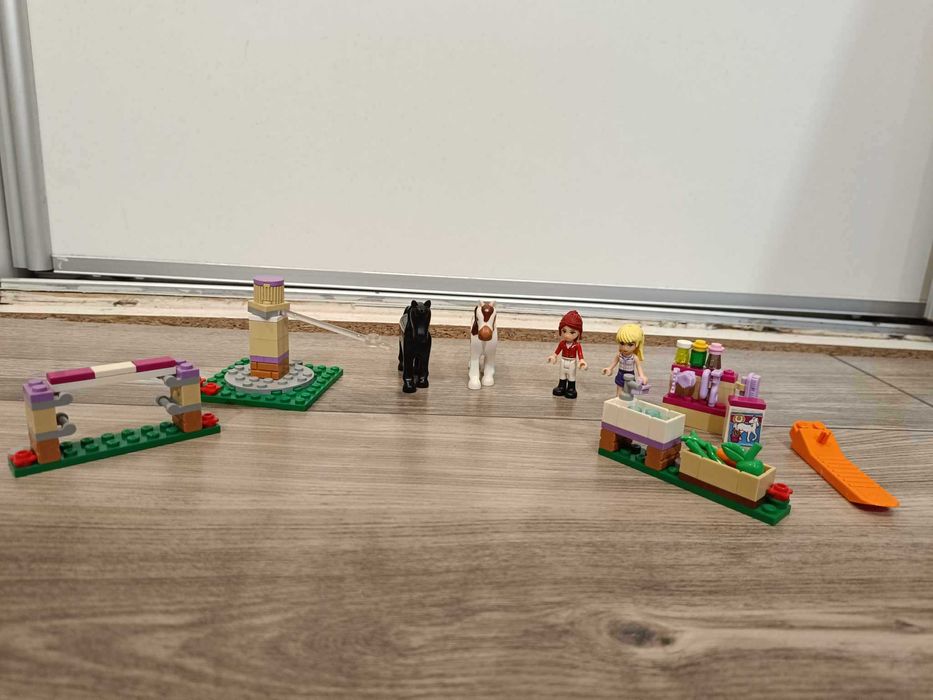 Lego Friends + biały pudel